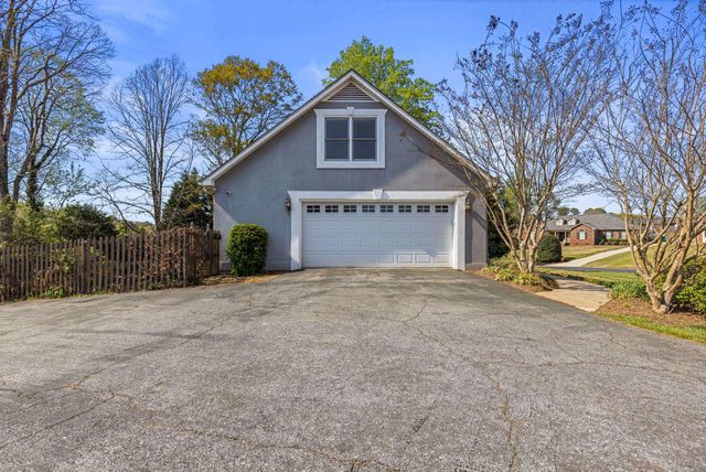 130 N River Hills Dr, Spartanburg, SC 29303