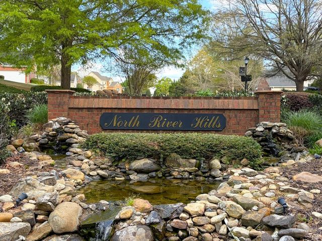 130 N River Hills Dr, Spartanburg, SC 29303