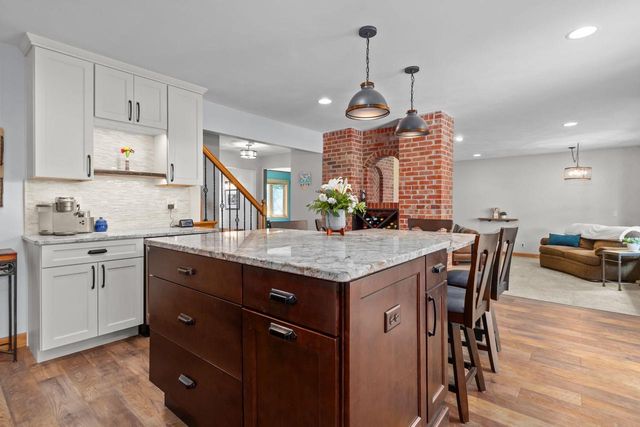 1501 S CLARA STREET, Appleton, WI 54915