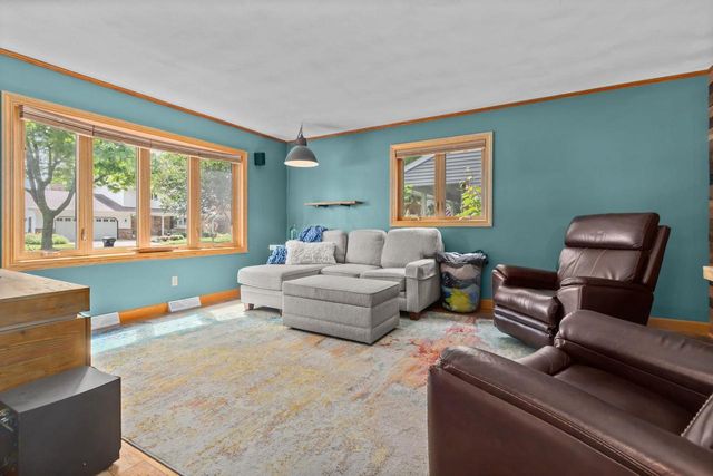 1501 S CLARA STREET, Appleton, WI 54915