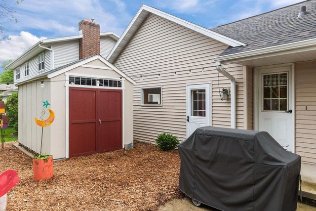 1501 S CLARA STREET, Appleton, WI 54915