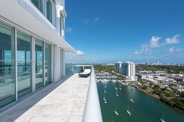 10 Venetian Way PH04, Miami Beach, FL 33139