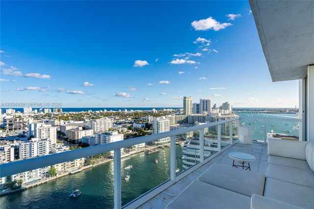 10 Venetian Way PH04, Miami Beach, FL 33139