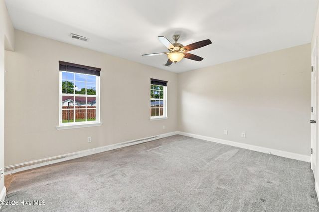 404 S Grazing Court, Sneads Ferry, NC 28460