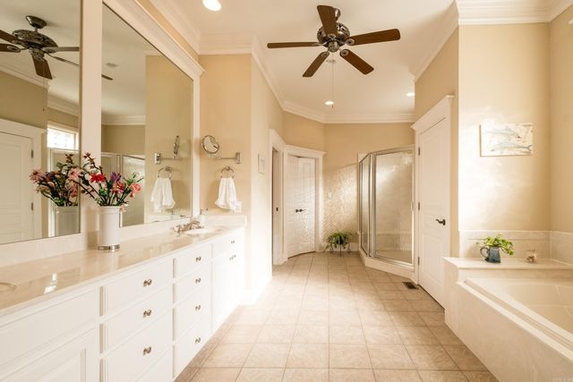 6423 Caribbean Drive W Drive, Benton, AR 72019