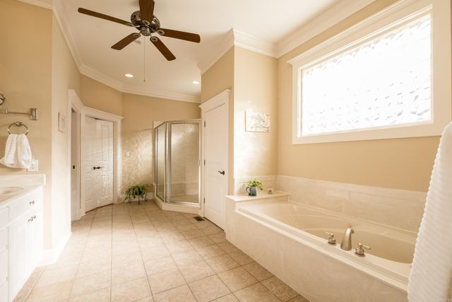 6423 Caribbean Drive W Drive, Benton, AR 72019
