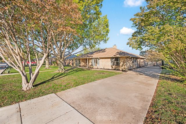 507 Crestview Drive, Grapevine, TX 76051