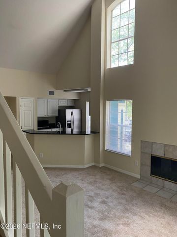 13703 RICHMOND PARK Drive N 2705, Jacksonville, FL 32224