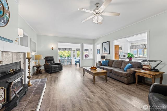 50 N Tillicum Beach Lane, Shelton, WA 98584