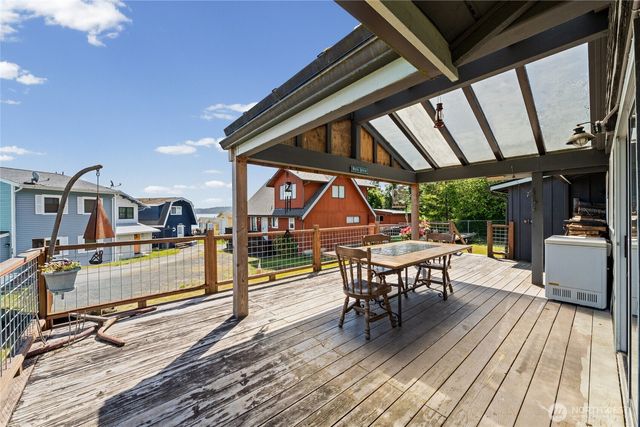 50 N Tillicum Beach Lane, Shelton, WA 98584