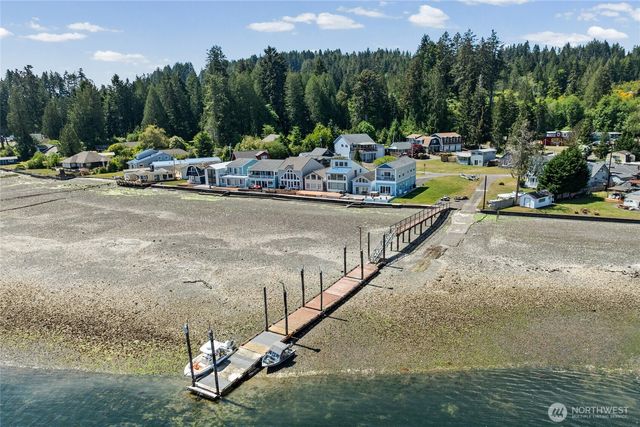 50 N Tillicum Beach Lane, Shelton, WA 98584