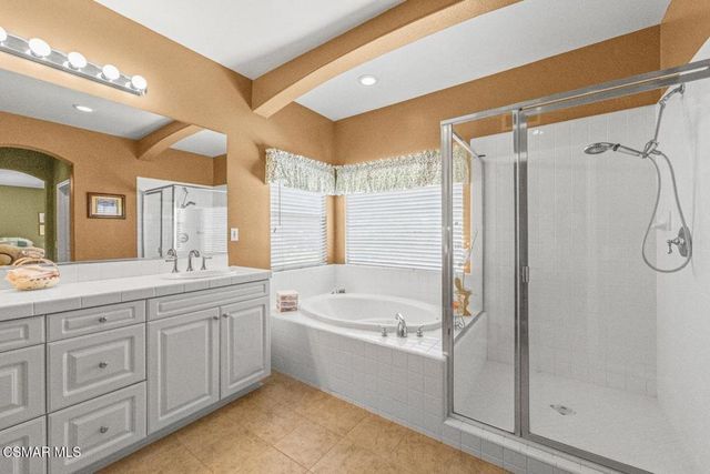 239 Chantilly Circle, Simi Valley, CA 93065