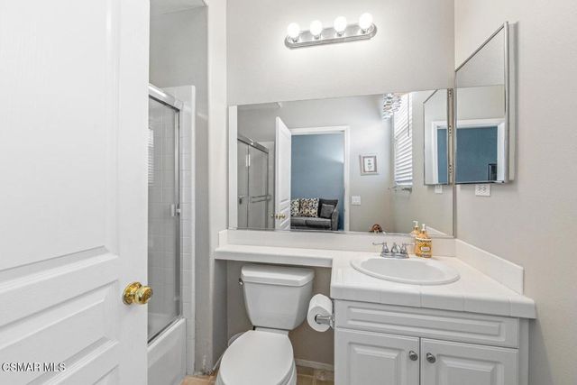 239 Chantilly Circle, Simi Valley, CA 93065