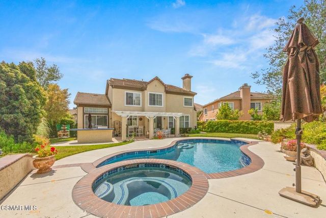 239 Chantilly Circle, Simi Valley, CA 93065
