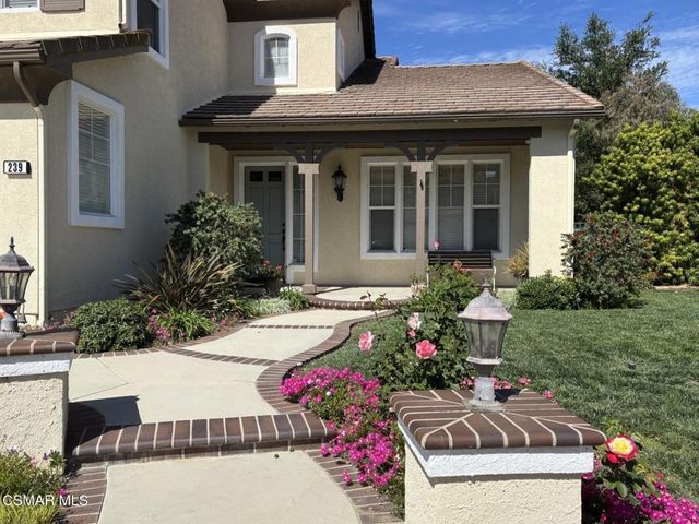 239 Chantilly Circle, Simi Valley, CA 93065