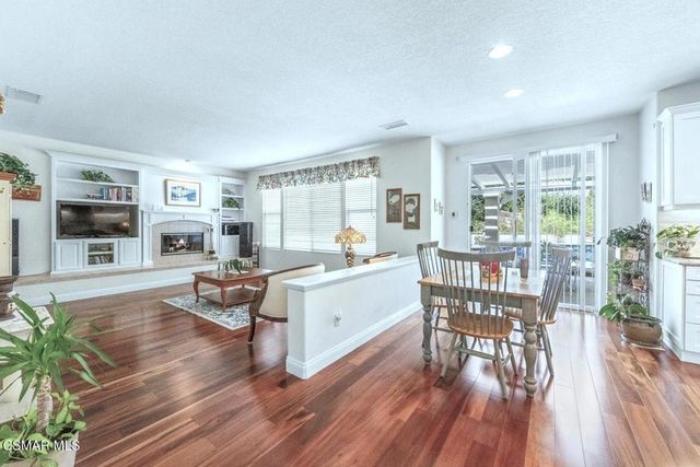 239 Chantilly Circle, Simi Valley, CA 93065