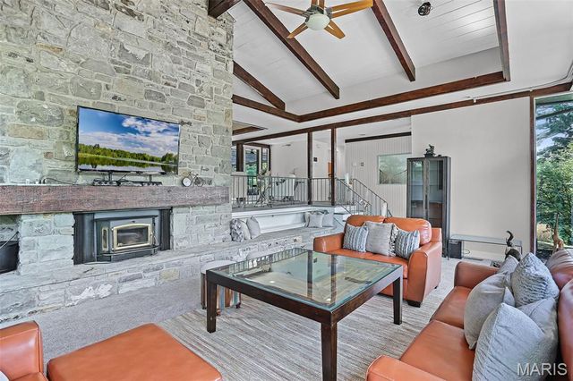 7 Talisman Way Drive, Florissant, MO 63034