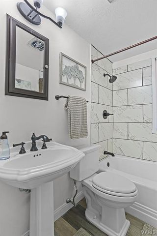 7 Talisman Way Drive, Florissant, MO 63034