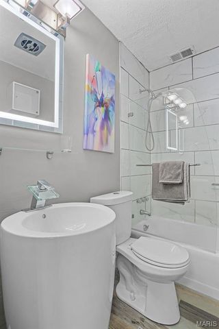 7 Talisman Way Drive, Florissant, MO 63034