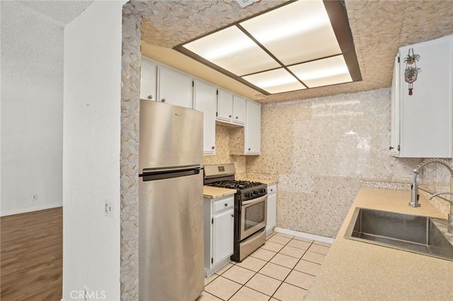 1380 W 48th 10, San Bernardino, CA 92407