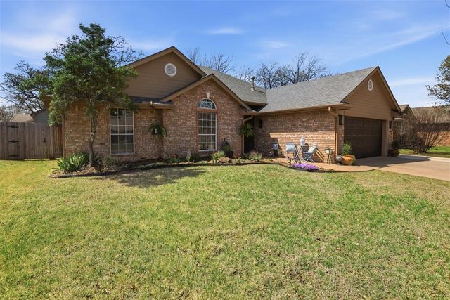 5 Larkins Place, Shawnee, OK 74801