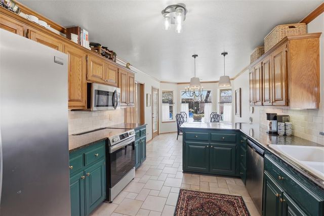 5 Larkins Place, Shawnee, OK 74801