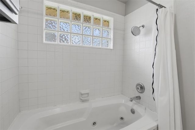 5 Larkins Place, Shawnee, OK 74801