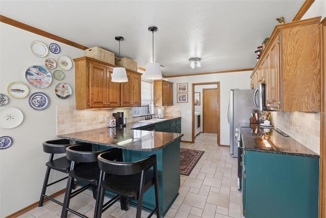 5 Larkins Place, Shawnee, OK 74801