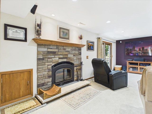 7442 Dekorra Road, Deforest, WI 53532