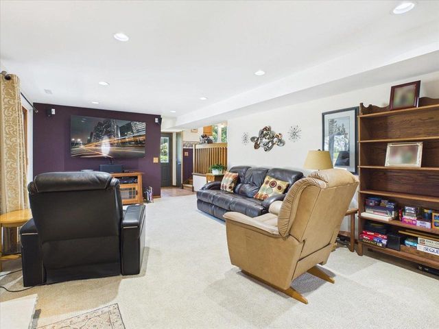 7442 Dekorra Road, Deforest, WI 53532