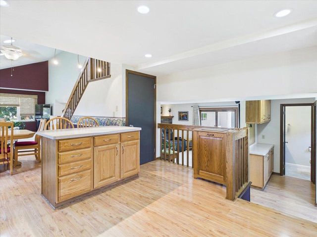 7442 Dekorra Road, Deforest, WI 53532