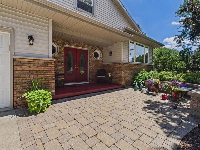 7442 Dekorra Road, Deforest, WI 53532