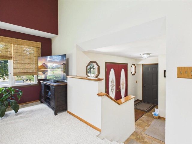 7442 Dekorra Road, Deforest, WI 53532