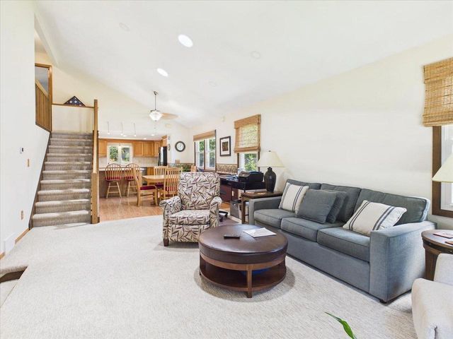 7442 Dekorra Road, Deforest, WI 53532