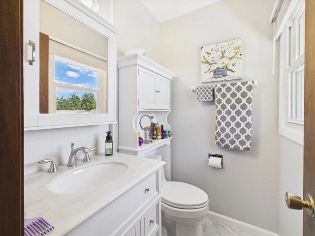 7442 Dekorra Road, Deforest, WI 53532