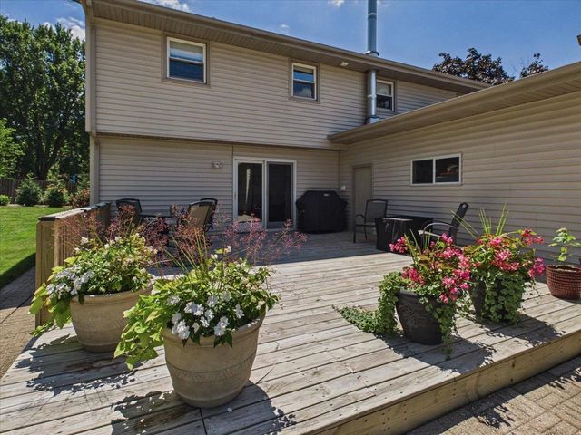 7442 Dekorra Road, Deforest, WI 53532