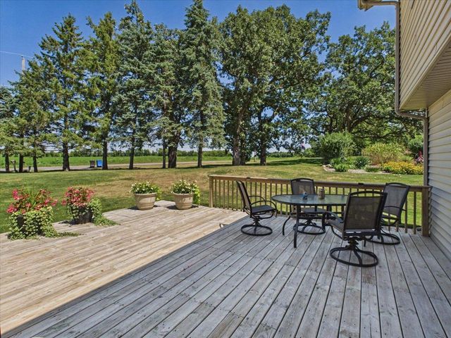 7442 Dekorra Road, Deforest, WI 53532