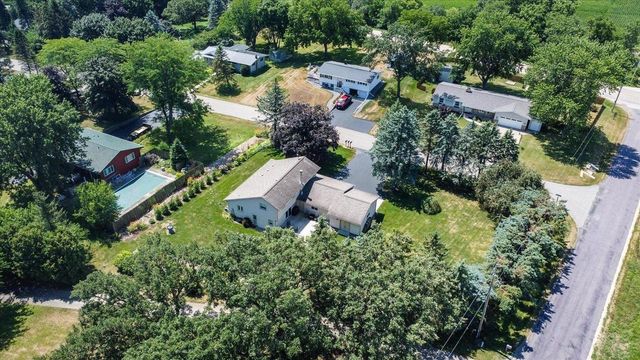 7442 Dekorra Road, Deforest, WI 53532