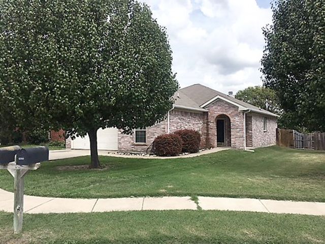 6304 Downeast Drive, Fort Worth, TX 76179