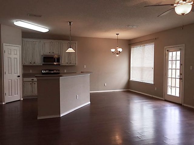 6304 Downeast Drive, Fort Worth, TX 76179