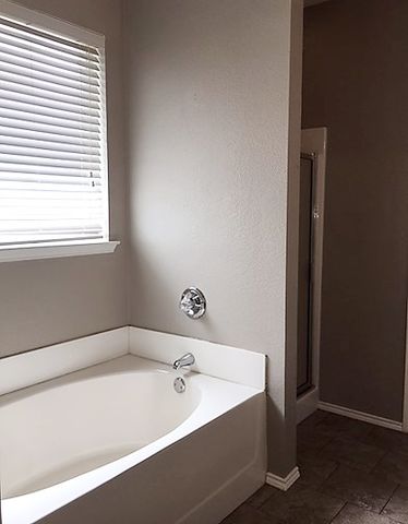 6304 Downeast Drive, Fort Worth, TX 76179