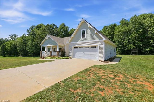 1037 Shenandoah Trail, Boonville, NC 27011