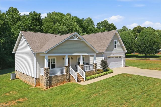 1037 Shenandoah Trail, Boonville, NC 27011