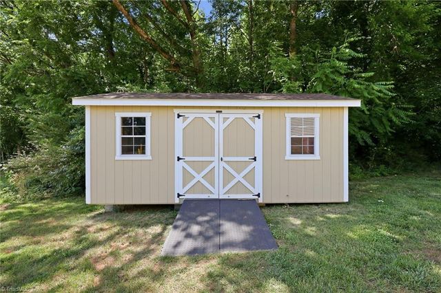 1037 Shenandoah Trail, Boonville, NC 27011