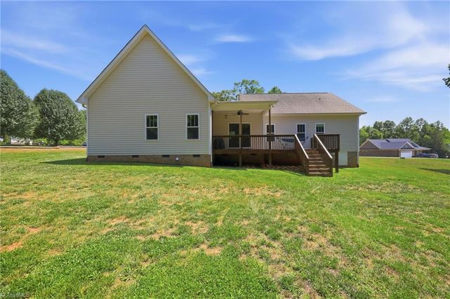 1037 Shenandoah Trail, Boonville, NC 27011