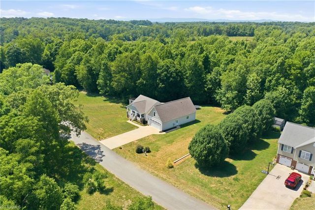 1037 Shenandoah Trail, Boonville, NC 27011
