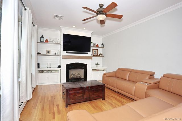 97 E Park Avenue, Pearl River, NY 10965