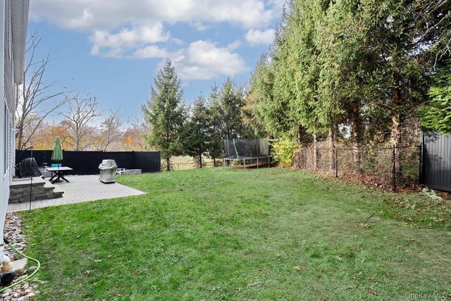 97 E Park Avenue, Pearl River, NY 10965