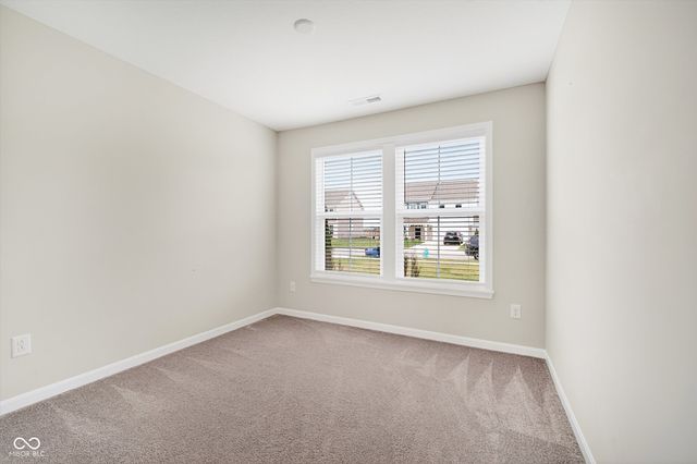 5515 Woods Pointe Drive, Mccordsville, IN 46055