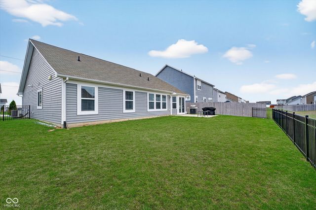 5515 Woods Pointe Drive, Mccordsville, IN 46055